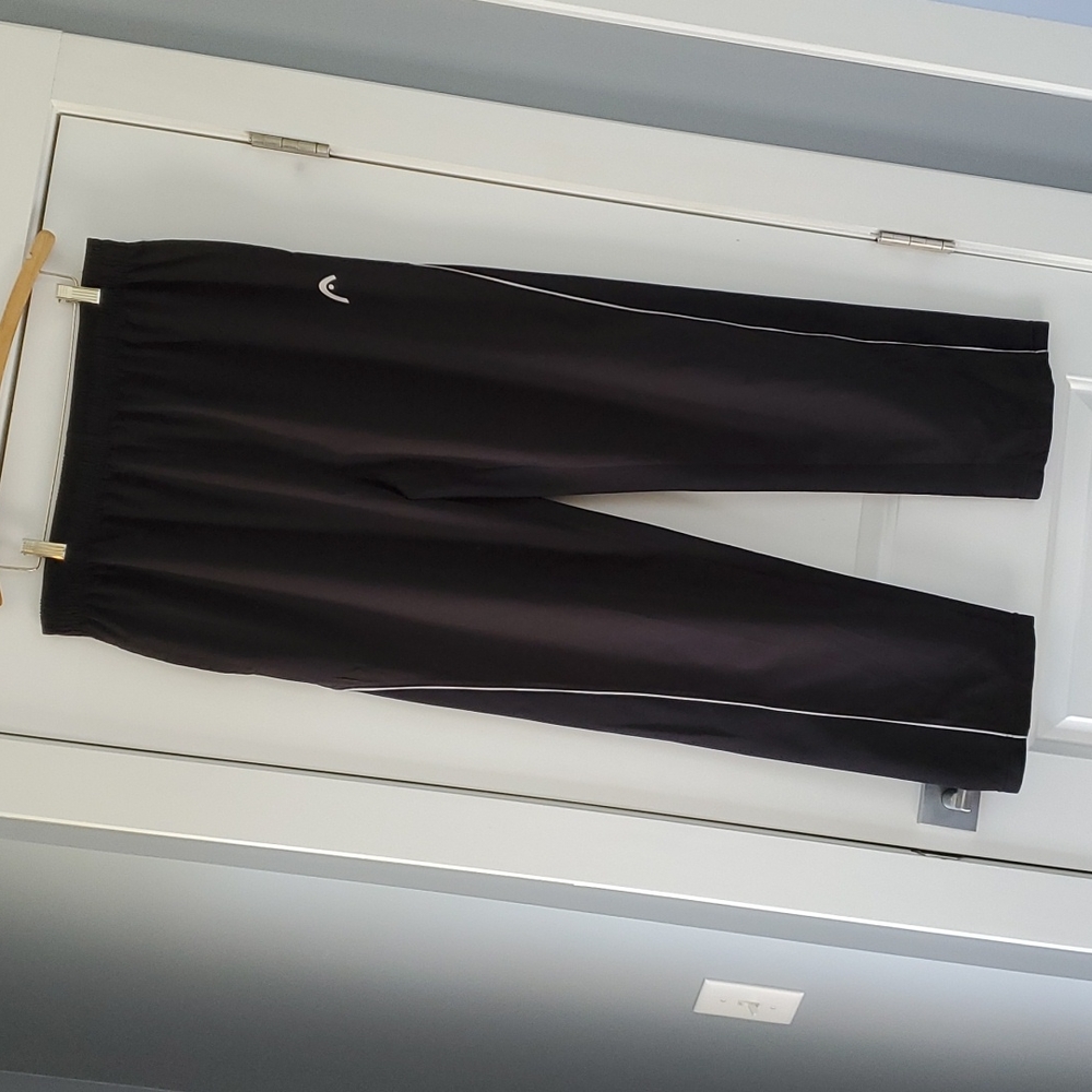 Black light weight jogger pant!